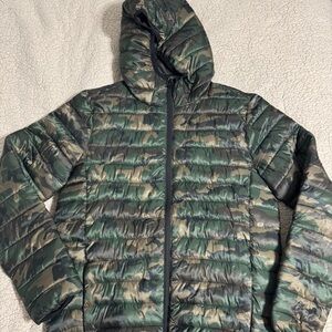 H&M Green Camouflage Puffer Jacket